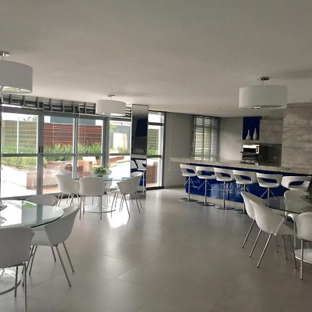 Estudio Moderno Com Linda Vista Para A Serra Curitiba Exteriör bild