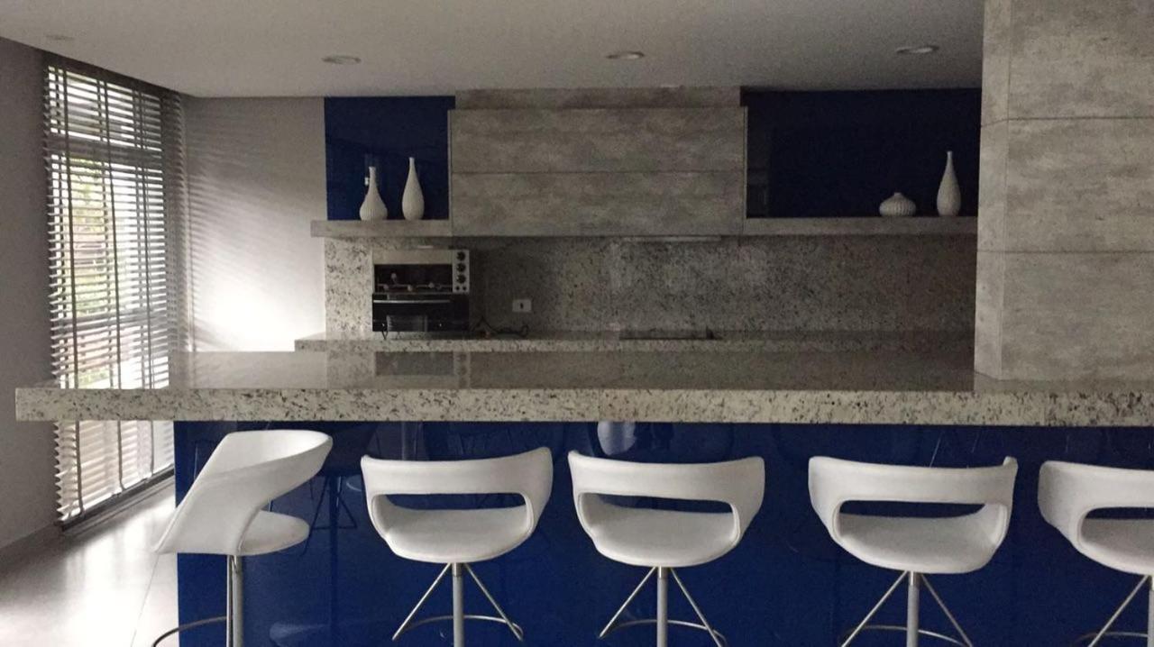 Estudio Moderno Com Linda Vista Para A Serra Curitiba Exteriör bild