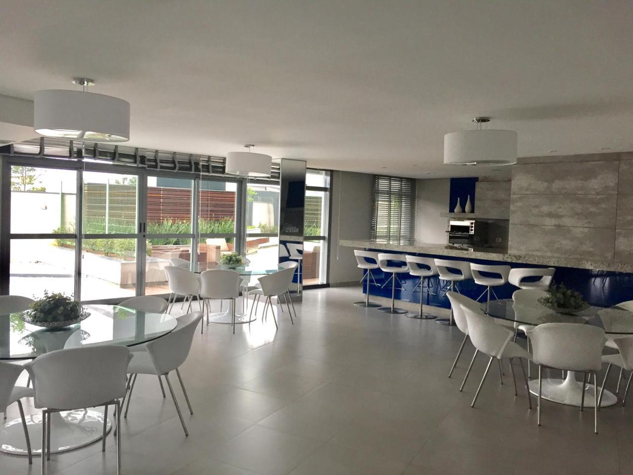 Estudio Moderno Com Linda Vista Para A Serra Curitiba Exteriör bild